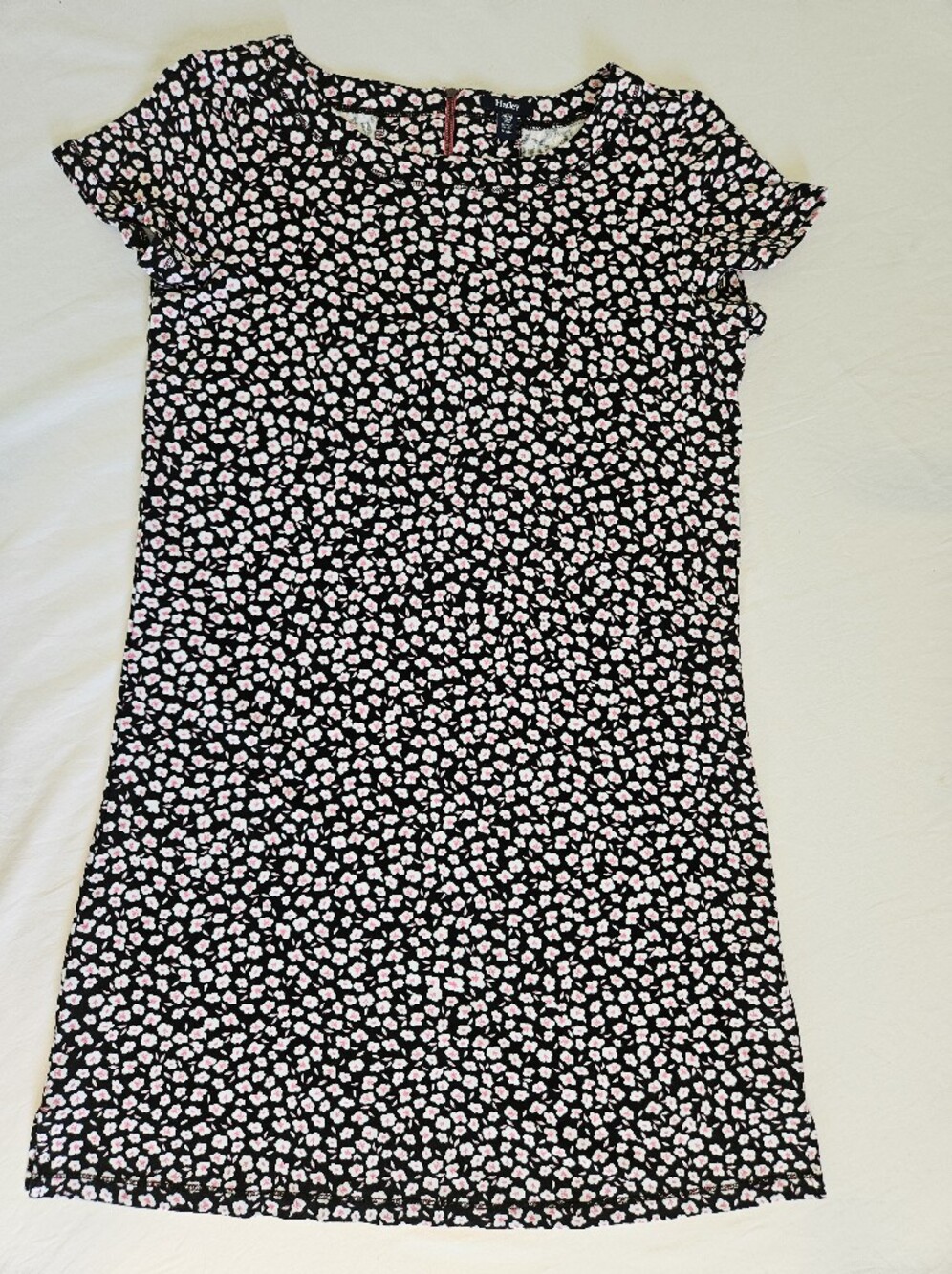 NWT Size Medium Hatley Black Mini Dress with Pink and White Ditzy Floral Print